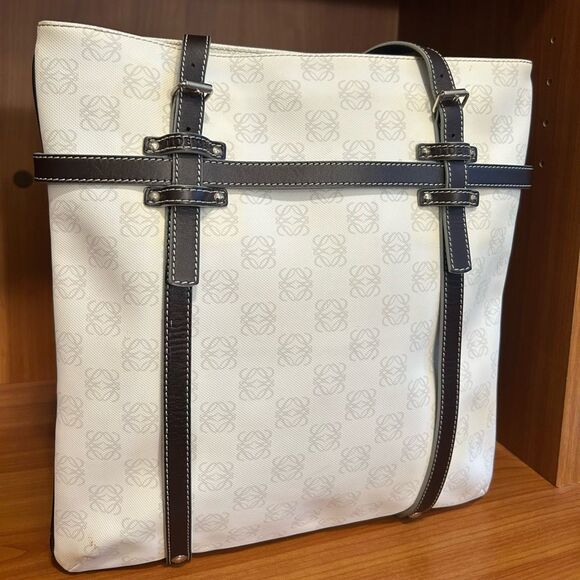 LOEWE White & Black Canvas & Leather Repeat Anagram Logo Tote Bag. - Picture 15 of 15